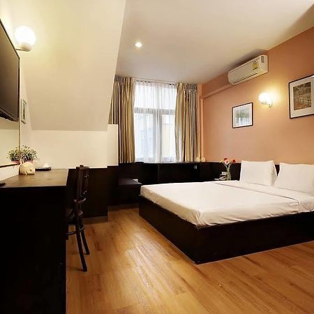 Baan Namtarn Guest House Бангкок Экстерьер фото
