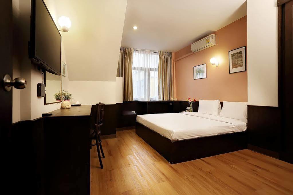 Baan Namtarn Guest House Бангкок Экстерьер фото